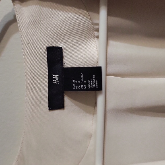 H&M jacket Size 8 - Picture 3 of 5